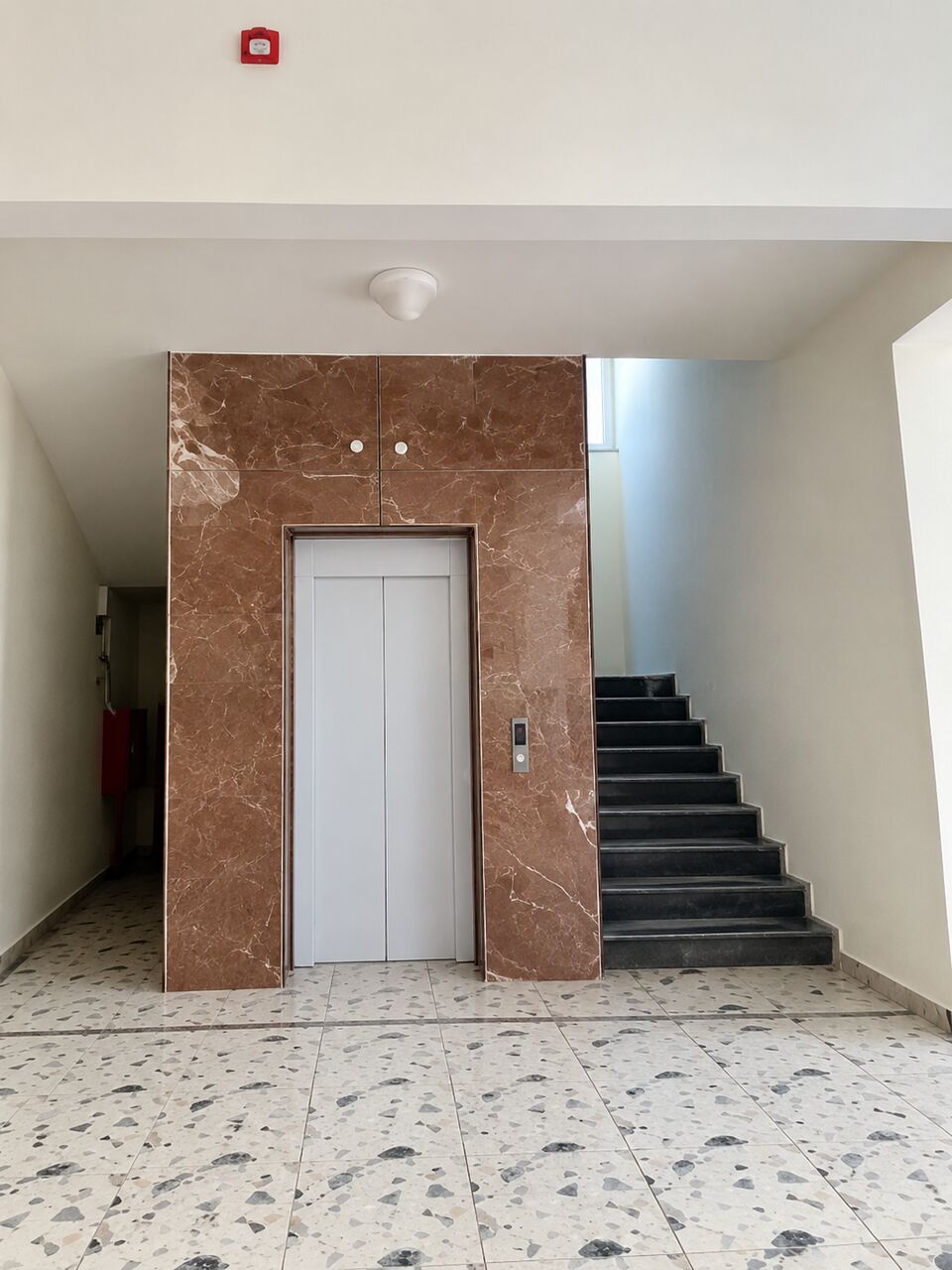 Madinah, Offices, SAR 35000,  75 Sq. Meter,  35000 / Premium Office Space For Rent / 2BR / 2BA / Hall / Kitchen