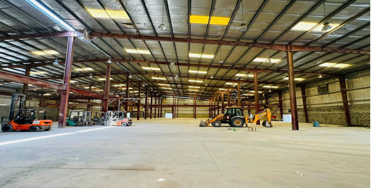 Manama, Factories, BHD 10500,  9500 Sq. Meter,  Raszuwaid Area Warehouse Available For Rent