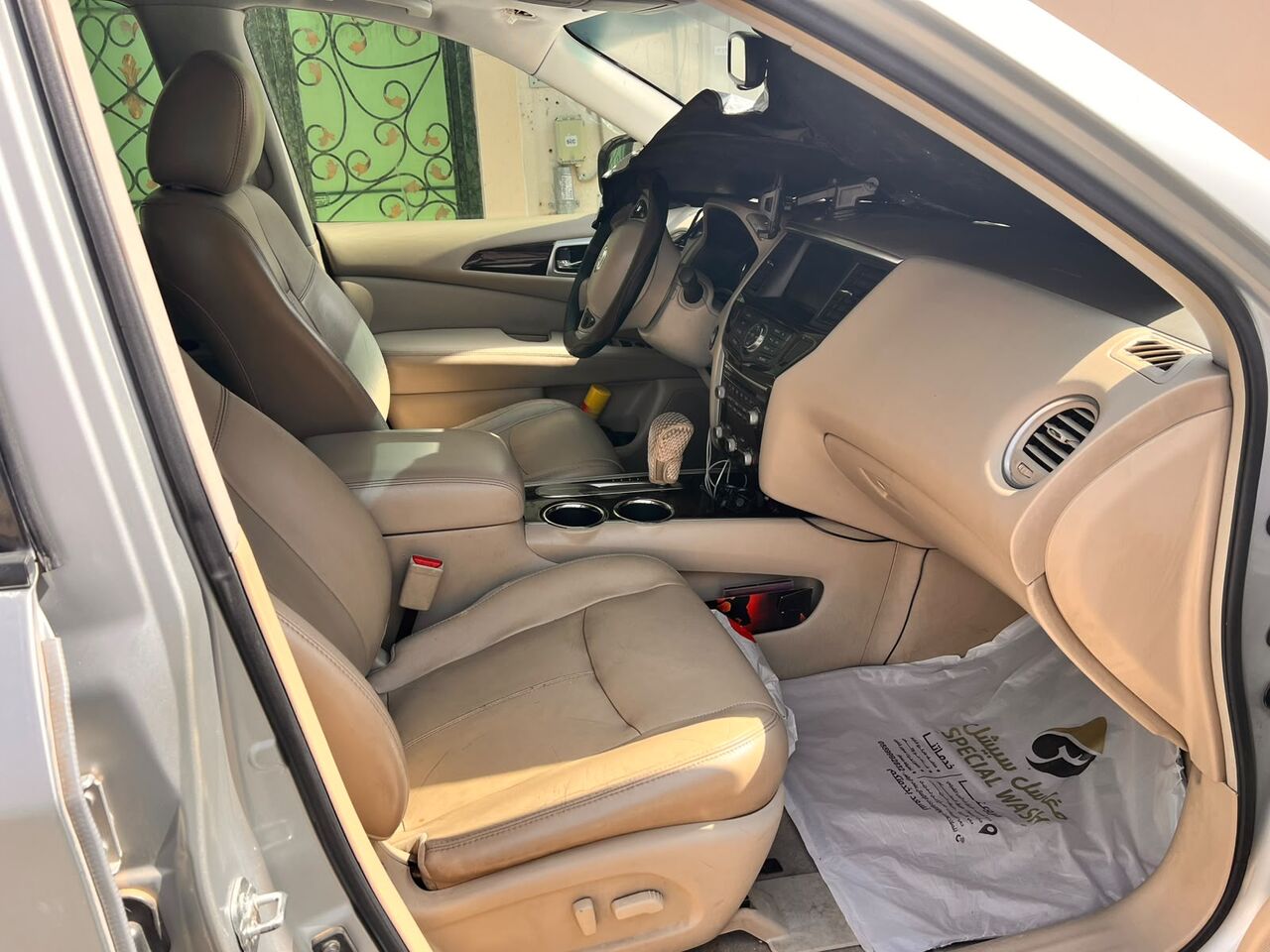 Riyadh, Vehicles, Cars & Trucks , SAR 20000,  Nissan Pathfinder,  2013,  Automatic,  198500 KM,  Full Option