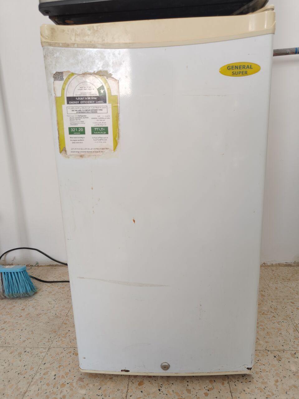 Madinah, Air Conditioners, SAR 250,  General Electric Small Refrigerator