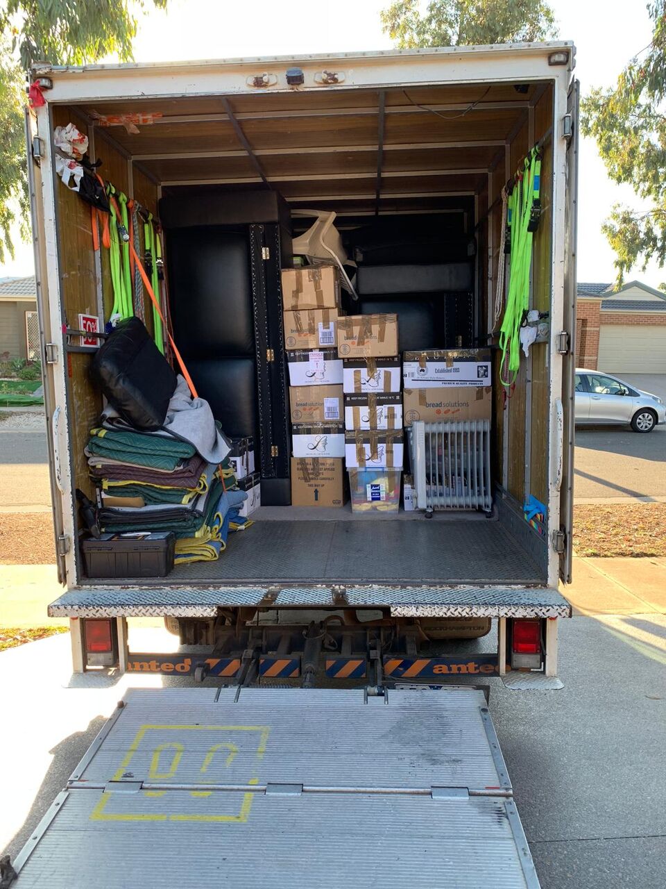 Sydney, Labor/Moving, House Removalists Near Adelaide For Your Moving Day