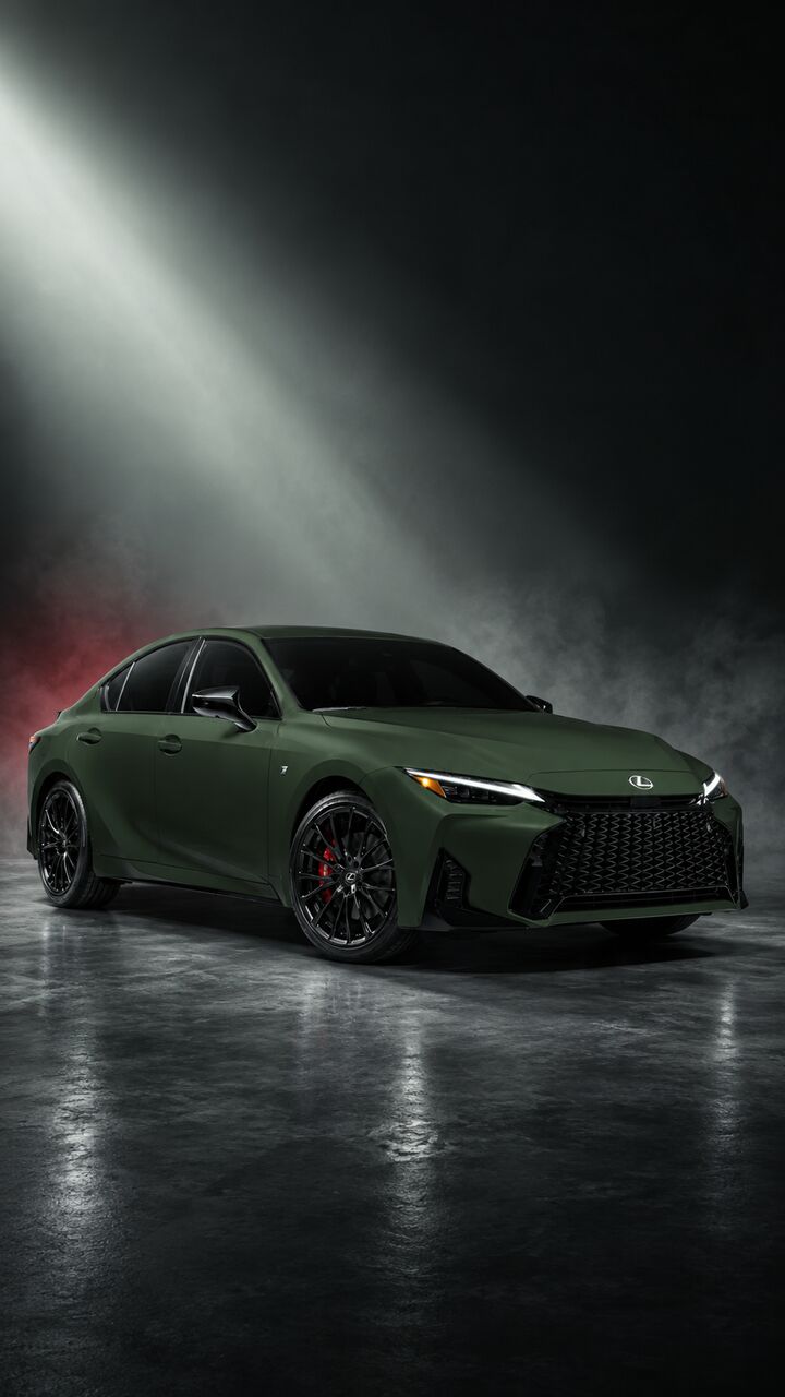 New York, Automotive, Lexus IS
