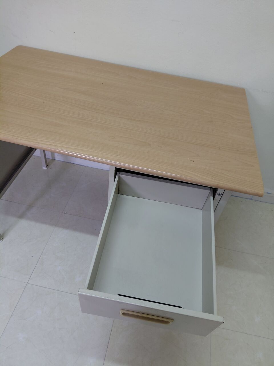 Dammam, Furniture, SAR 120,  A Good Condition Study Table For Sale