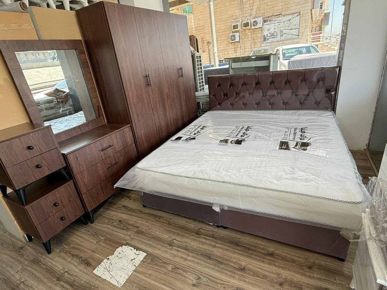 Jeddah, Furniture, SAR 1,  Complete Set Wooden Beds+Matress+wardrobes+dressing Tables