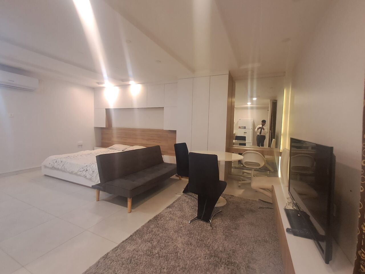 Manama, Apartments, Flats, Houses & Villas, BHD 220/month,  Studio,  Studio Flat In Seef With Ewa