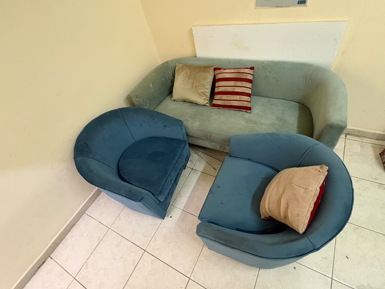 Dammam, Furniture, SAR 220,  SOFA SET 3 Seater +2 Single-Seater For 220 At Dammam