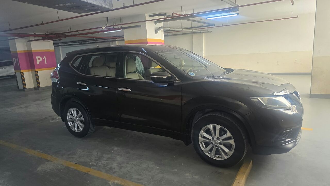 Saar, Vehicles, Cars & Trucks , BHD 3300,  Nissan X-Trail,  2015,  Automatic,  185000 KM,  Nissan X Trail  For Sale