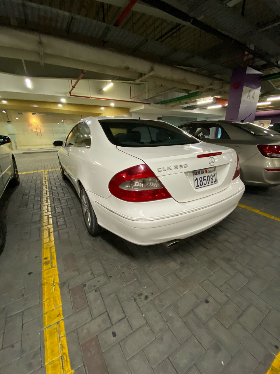 Manama, Vehicles, Cars & Trucks , BHD 1750,  Mercedes-Benz CLK,  2006,  Automatic,  164000 KM,   350 &ndash;  | V6 | Full Option