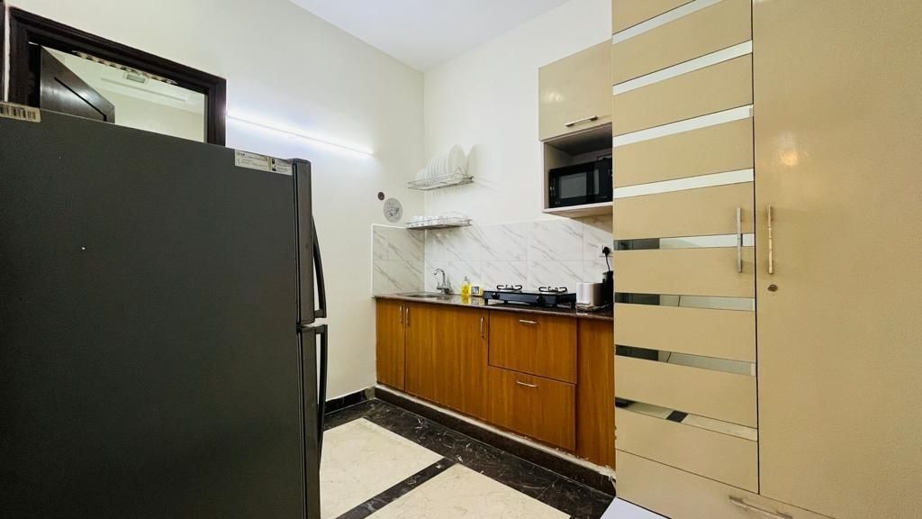New Delhi, Housing Exchanges, INR 6148/day,  Studio,  450 Sq. Feet,  Classic Studio - M Block Greater Kailash