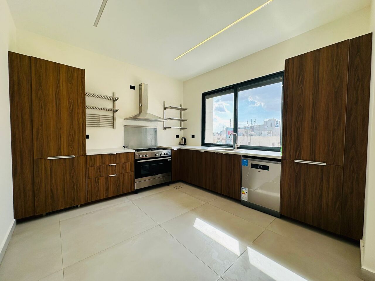 Abdoun, Apartments, Flats, Houses & Villas, JOD 14000/year,  Furnished,  2 BR,  100 Sq. Meter,  Apartments For Rent