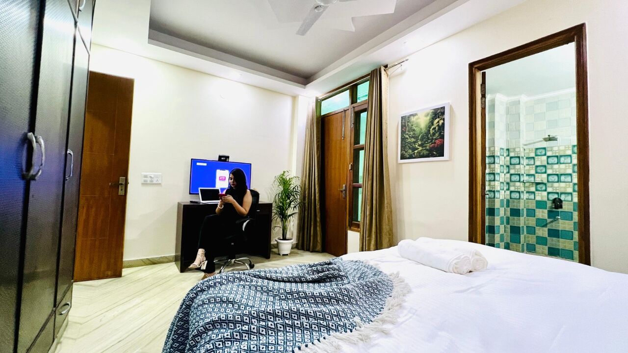 New Delhi, Apartments, Flats, Houses & Villas, INR 12954/day,  4 BR,  Classified Ad