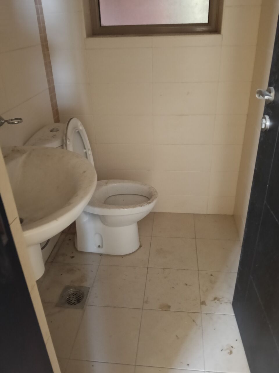 Gudaibiya, Apartments, Flats, Houses & Villas, BHD 270/month,  2 BR,  2 Bedroom Unfurnished Flat For Rent With Ewa