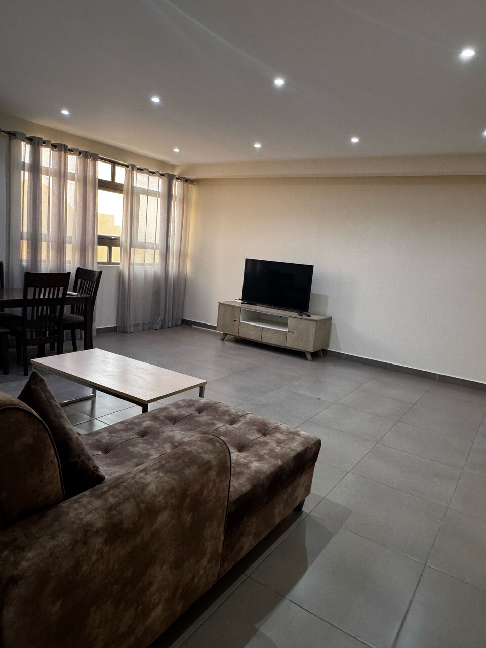 Manama, Bedspace For Rent, BHD 250/month,  1 Bhk Fully Furnished Flat In Mahoos With Ewa