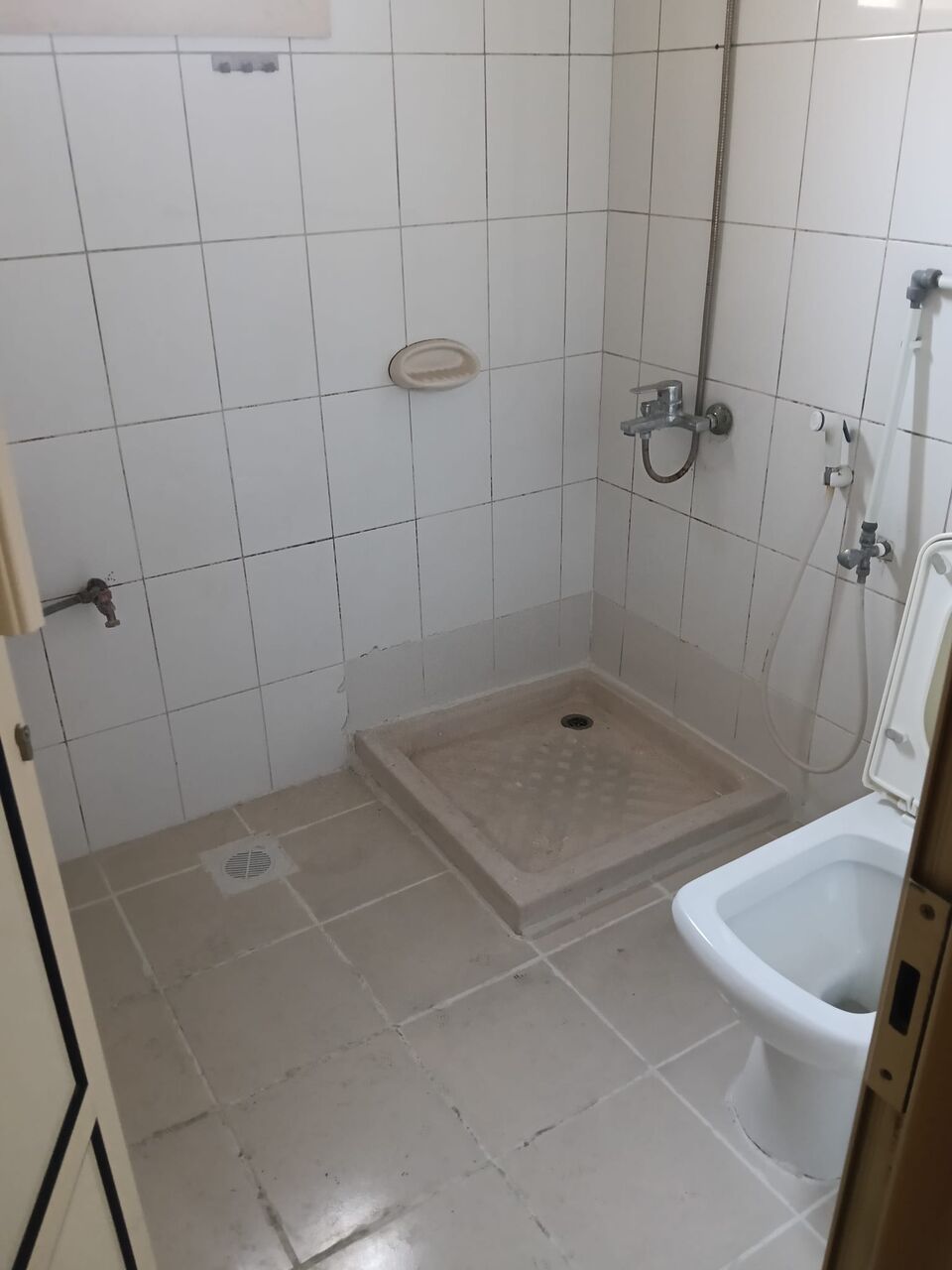 Hoora, Apartments, Flats, Houses & Villas, BHD 220/month,  2 BR,  2 Bedroom Unfurnished Flat For Rent With Ewa