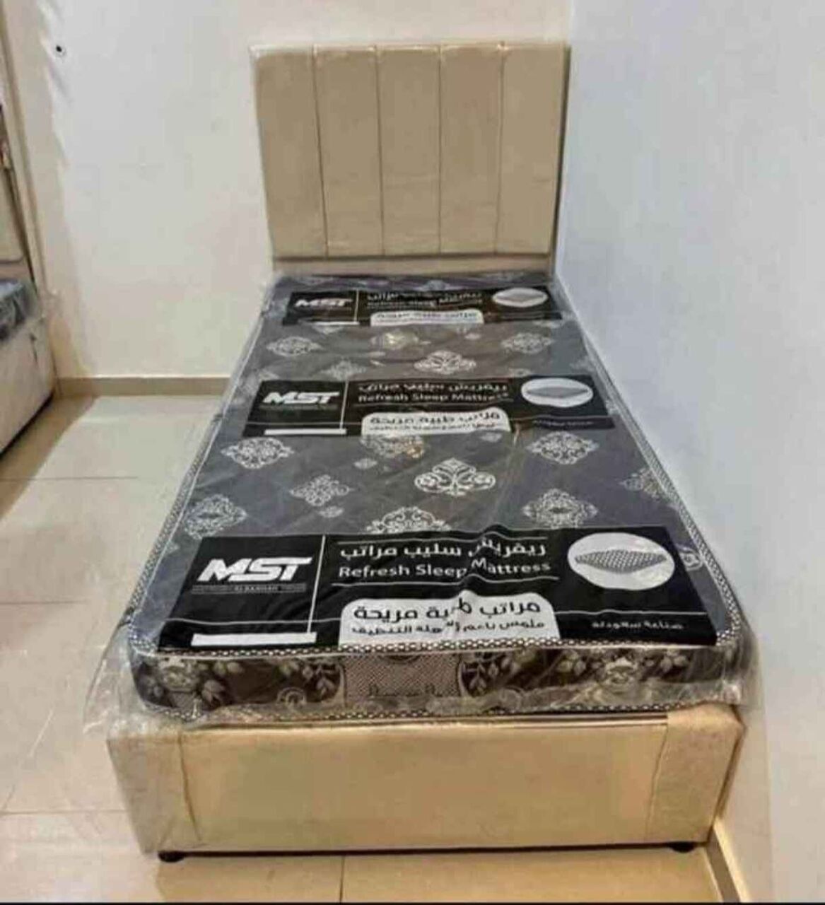 Jeddah, Furniture, SAR 1,  Single And Medium Size Bed With Mattress Available Brand New With Best Quality