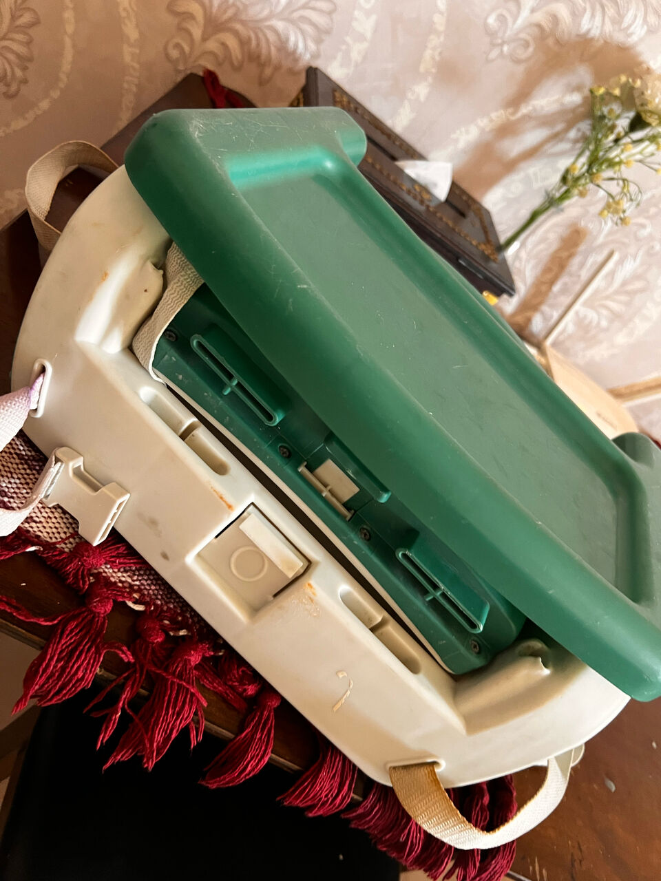 Isa Town, Baby & Kid Stuff, BHD 1,  Chico Baby Feeding Seat  Free