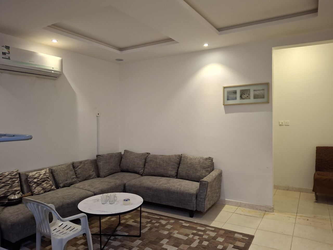 Al Yarmouk, Apartments, Flats, Houses & Villas, SAR 1500/month,  Furnished,  1 BR,  Furnished Room Available For Executive Bachlor