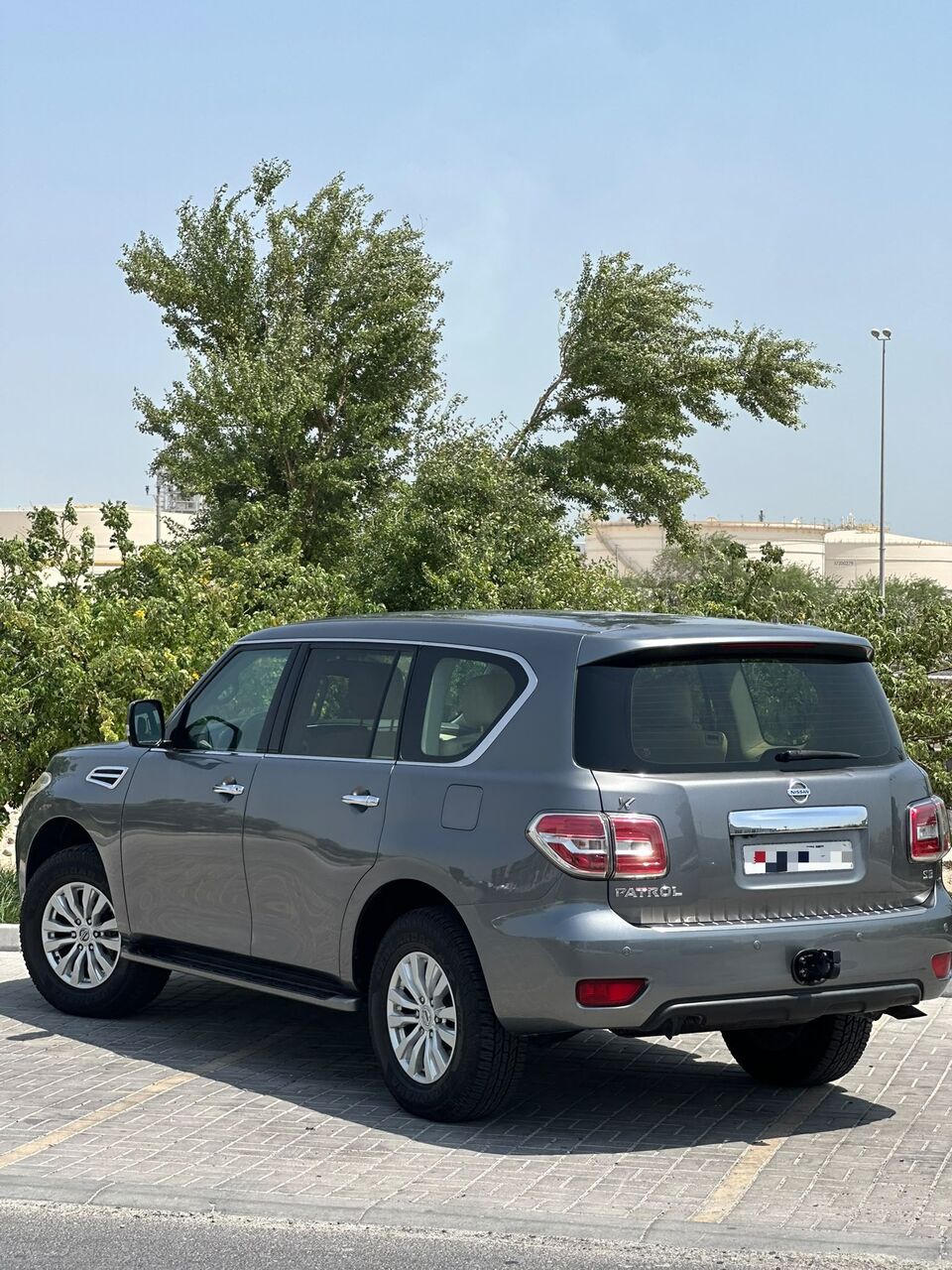 Riffa, Vehicles, Cars & Trucks , BHD 9800,  NISSAN PATROL SE TYPE 2 2017 GREY,  2017,  Automatic,  172000 KM,