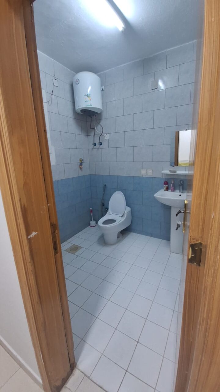 Al Malaz, Rooms for Rent, SAR 1750/month,  Furnished,  200 Sq. Feet,  Spacious Room With Private Washroom For A Professional Only