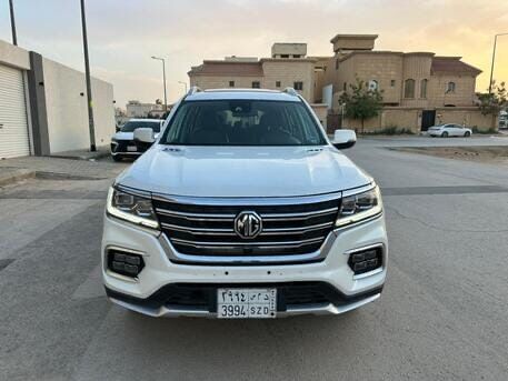 Riyadh, Vehicles, Cars & Trucks , SAR 40000,  MG RX8,  2020,  Automatic,  100000 KM,    Fully Loaded 7 Seat SUV