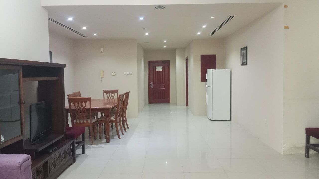 Juffair, Rooms for Rent, BHD 150/month,  Furnished,  Spacious Flat With Balcony