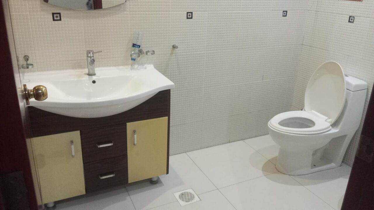 Juffair, Rooms for Rent, BHD 150/month,  Furnished,  Spacious Flat With Balcony