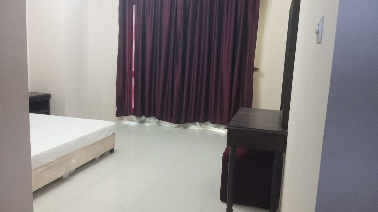 Juffair, Rooms for Rent, BHD 150/month,  Furnished,  Spacious Flat With Balcony