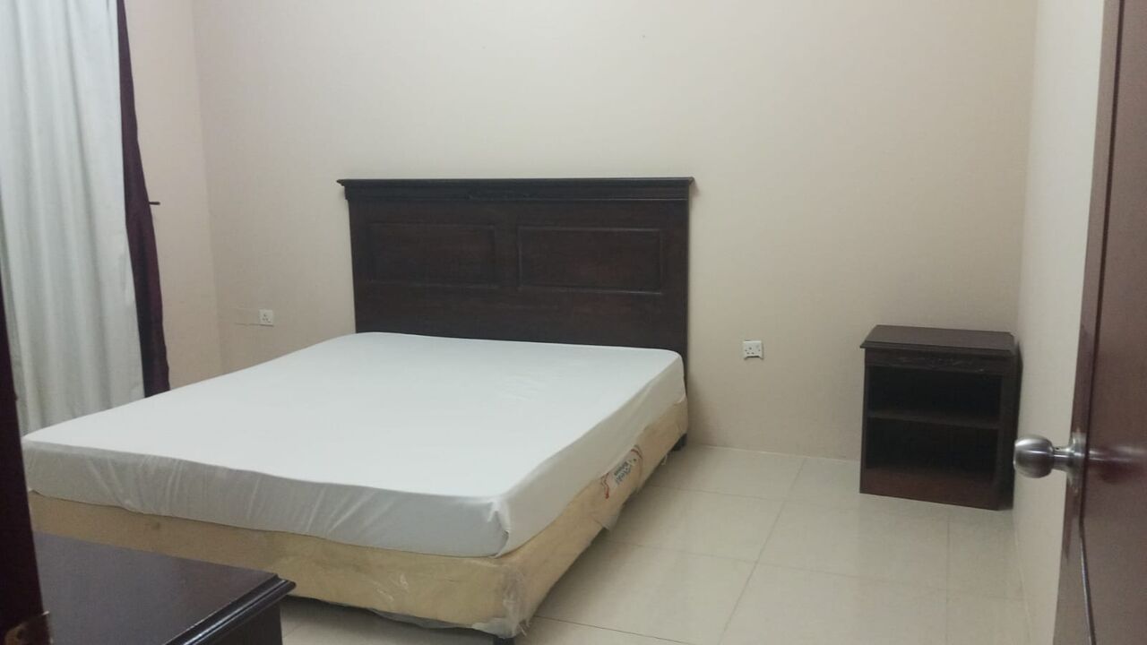 Juffair, Rooms for Rent, BHD 150/month,  Furnished,  Spacious Flat With Balcony