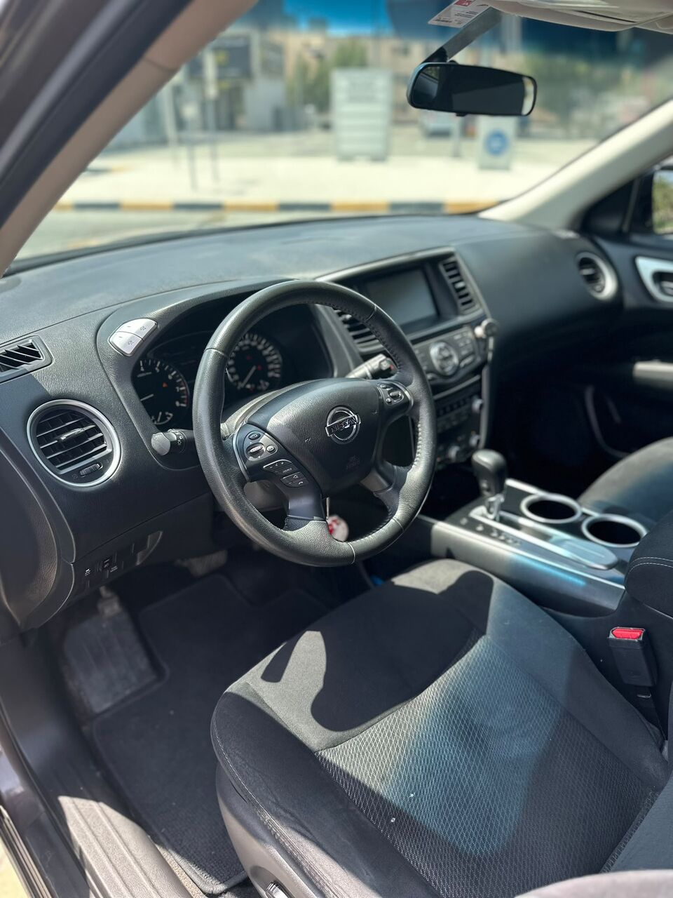 Riffa, Vehicles, Cars & Trucks , BHD 2500,  NISSAN PATHFINDER 2015 GREY,  2015,  Automatic,  151000 KM,