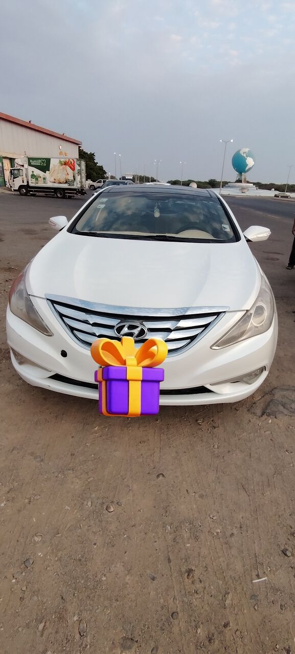 Rabigh, Vehicles, Cars & Trucks , SAR 23500,  Hondai SONATA,  2013,  Automatic,  650000 KM,  Car For Sell