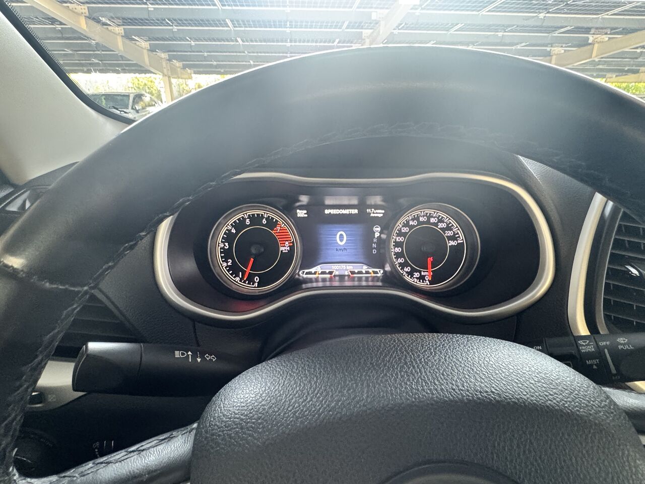 Zinj, Vehicles, Cars & Trucks , BHD 4600,  Jeep Cherokee Limited,  2017,  Automatic,  100000 KM,  Jeep Cherokee GCC Specs, 3.2L V6 Limited, Fully Loaded, 100,000 Km, Dealer Maintained