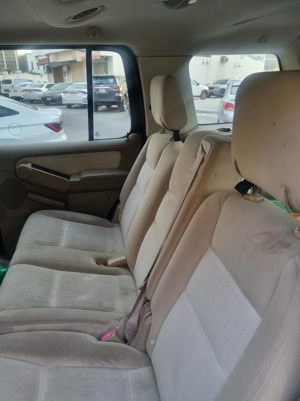 Dammam, Vehicles, Cars & Trucks , SAR 12,  Ford Explorer XLT,  2010,  Automatic,  300000 KM,  URGENT SALE Due To Final Exit,  4x4 SUV Model ,  , 300k KM,