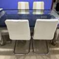 SAR 800,  Glass Dining Table With 6 Chairs For Sell