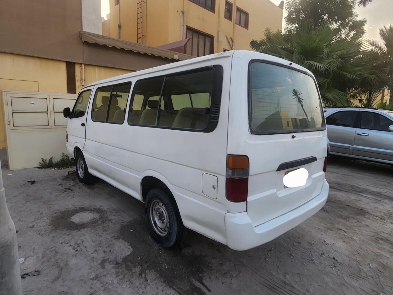 Manama, Vehicles, Cars & Trucks , BHD 1090,  Toyota HIACE 2002,  2002,  Manual,  642000 KM,   (Great Condition)