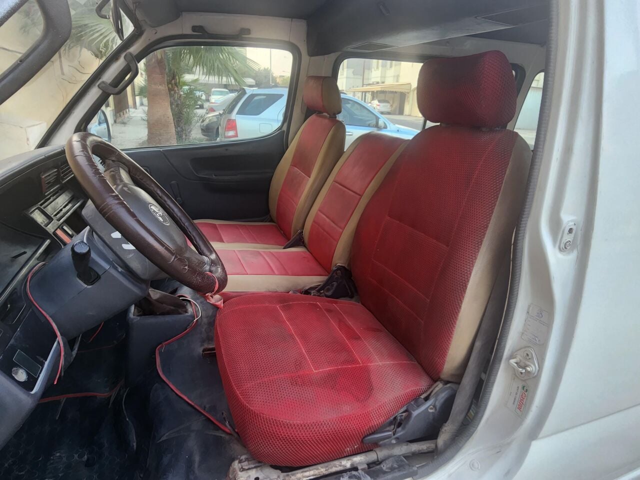 Manama, Vehicles, Cars & Trucks , BHD 1090,  Toyota HIACE 2002,  2002,  Manual,  642000 KM,   (Great Condition)
