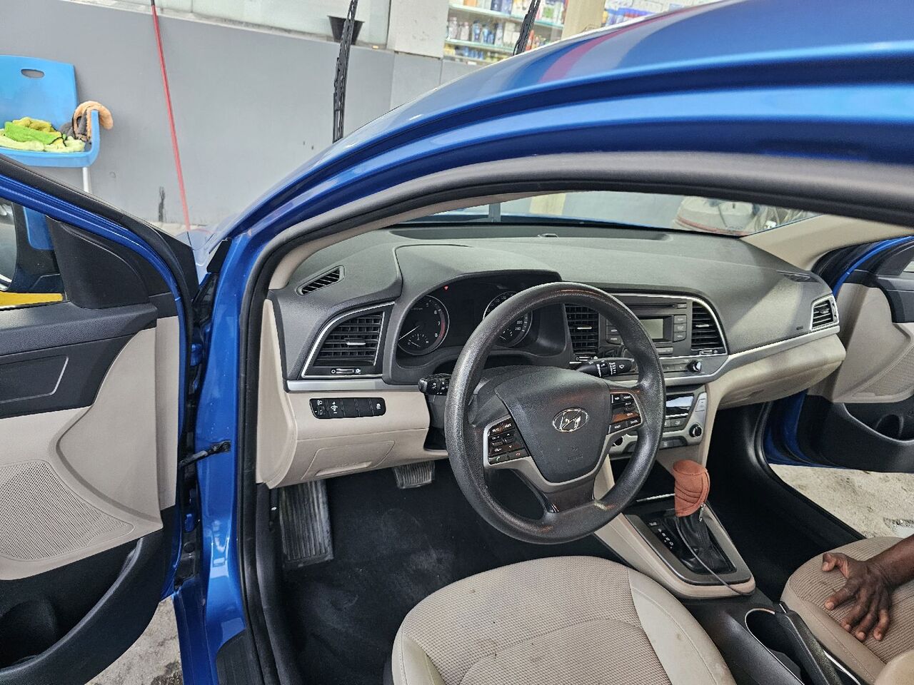 Al Muruj, Vehicles, Cars & Trucks , SAR 34000,  Hyundai Elantra,  2017,  Automatic,  209050 KM,  Elantra  2.0 For Sale