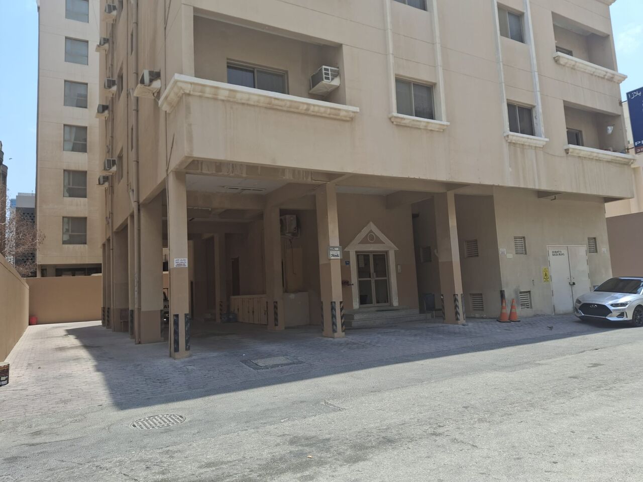 Juffair, Rooms for Rent, BHD 300/month,  Furnished,  1850 Sq. Feet,  Room Sharing &ndash; 2 BHK Apartment In Juffair