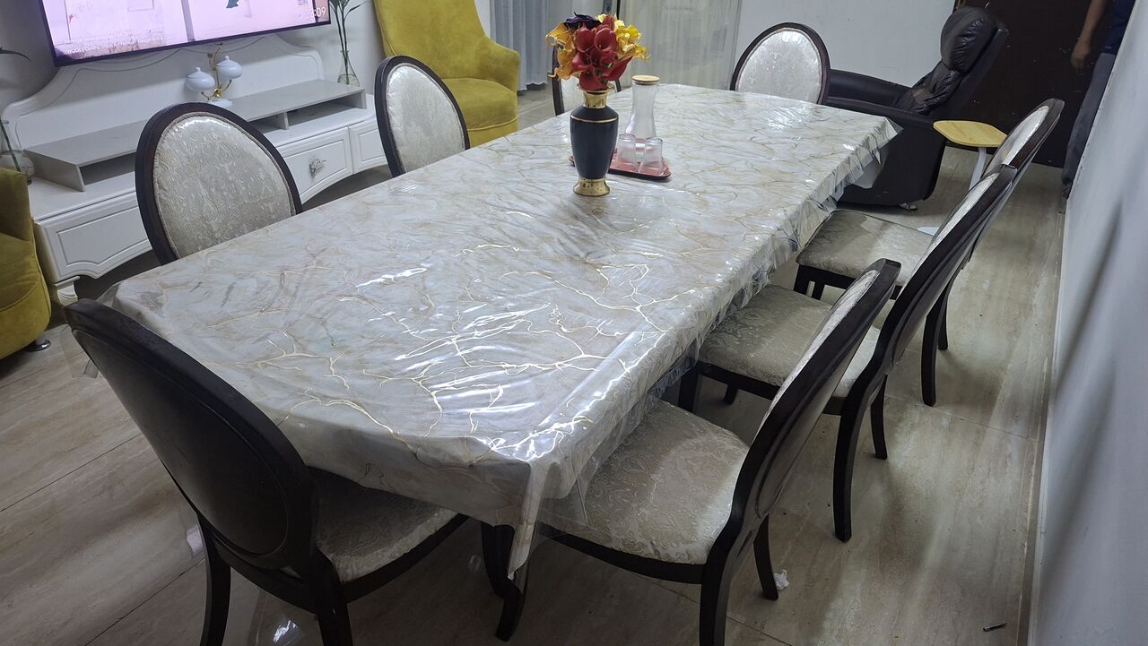 Al Malaz, Furniture, SAR 1200,  High-Quality Malaysian Wood Dining Set (Convertible 6 To 8 Seater) + 8 Chairs