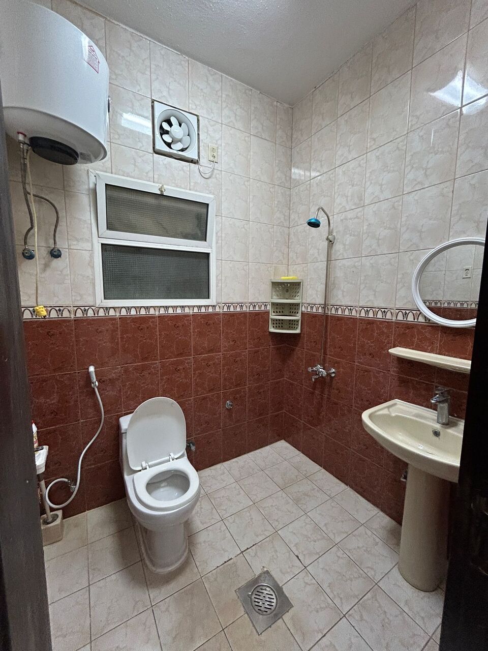 Jubail, Rooms for Rent, SAR 1100/month,  I Want To Sublet A Big Size Majlis Room Unfurnished Suitable For Bachelor / Small Family