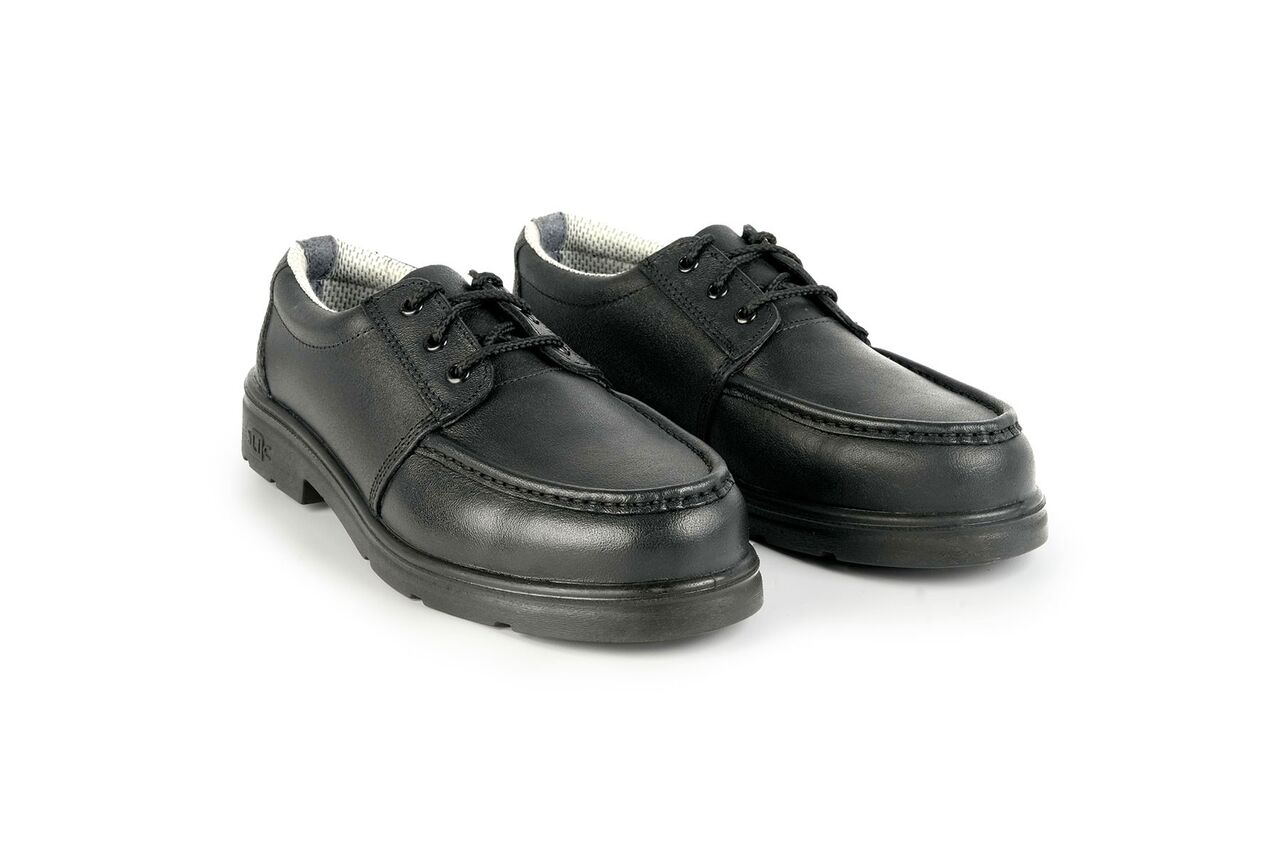 Al Jubail Al Balad, Clothing & Accessories, SAR 100,  Brand New SLIC Safety Shoes And FRC Pants