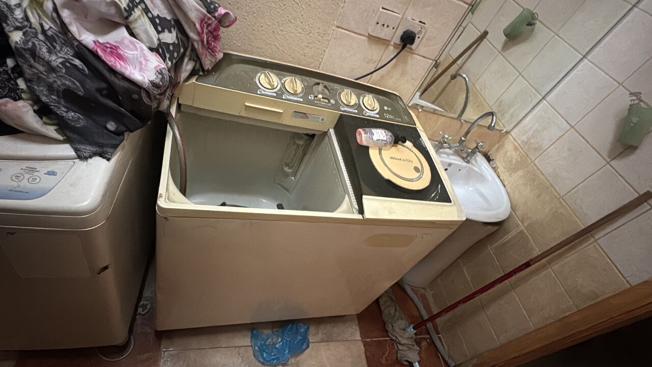 Riyadh, Furniture, SAR 1001000,  House Hold Things