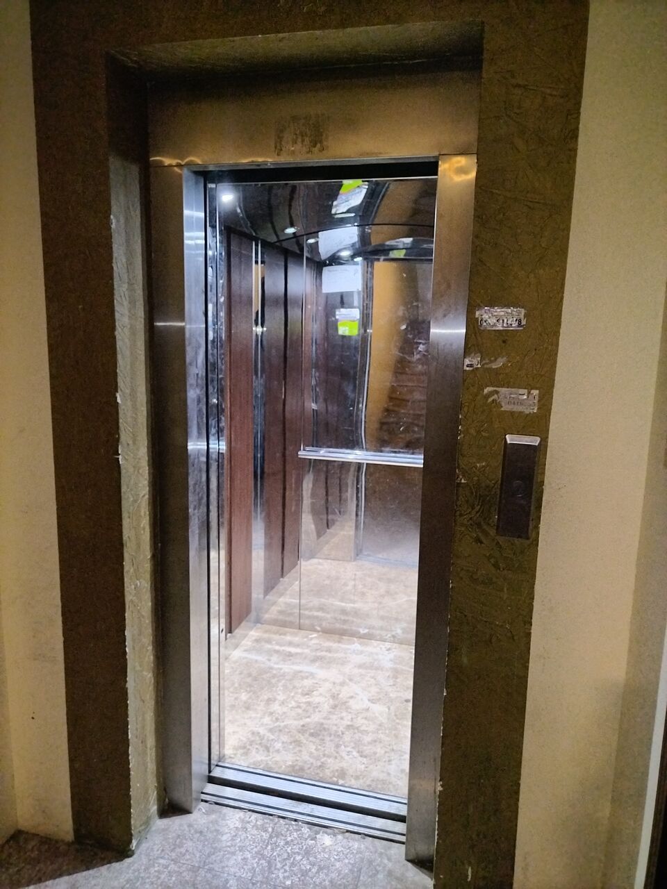 Khobar, Apartments, Flats, Houses & Villas, SAR 17600/year,  2 BR,  Family Apartment For Rent(Two Rooms, Two Bathrooms, A Kitchen.
