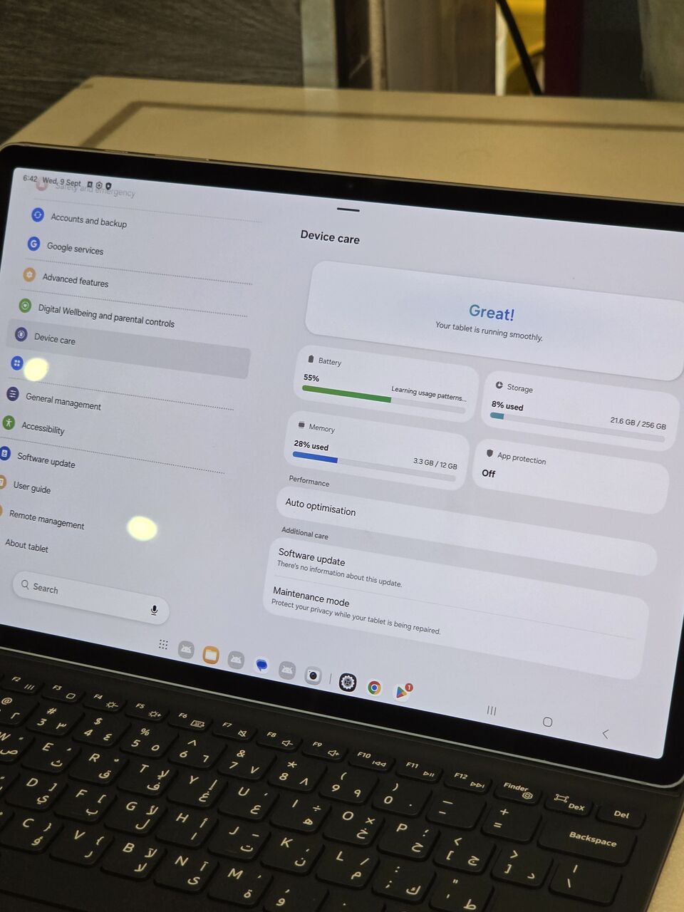 Dammam, Mobile Phones, SAR 2800,  Galaxy Tab S10 Plus With Keyboard