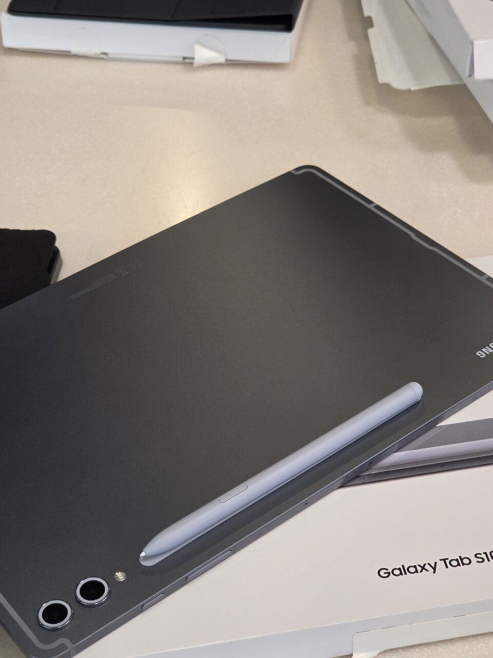 Dammam, Mobile Phones, SAR 2800,  Galaxy Tab S10 Plus With Keyboard