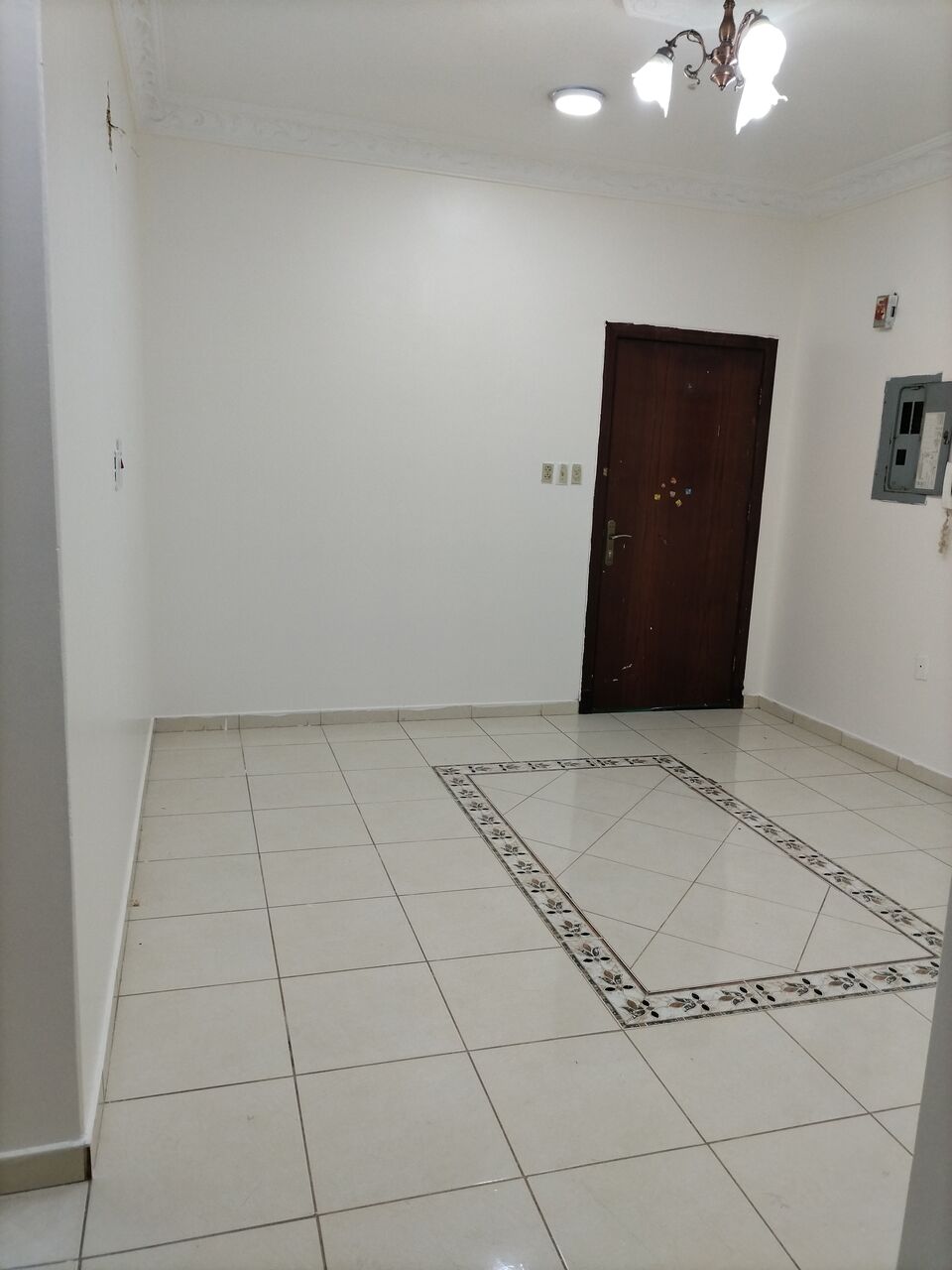 Khobar, Apartments, Flats, Houses & Villas, SAR 17600/year,  2 BR,  Family Apartment For Rent (Two Rooms, Hall, Bathrooms, Kitchen, Second Floor, Interior)