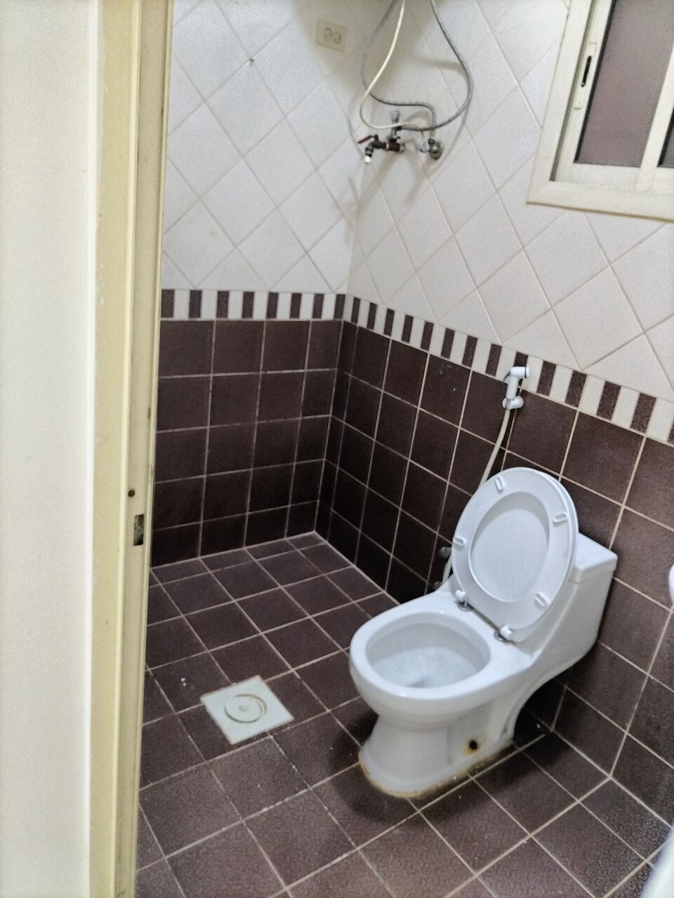 Khobar, Apartments, Flats, Houses & Villas, SAR 17600/year,  2 BR,  Family Apartment For Rent (Two Rooms, Hall, Bathrooms, Kitchen, Second Floor, Interior)