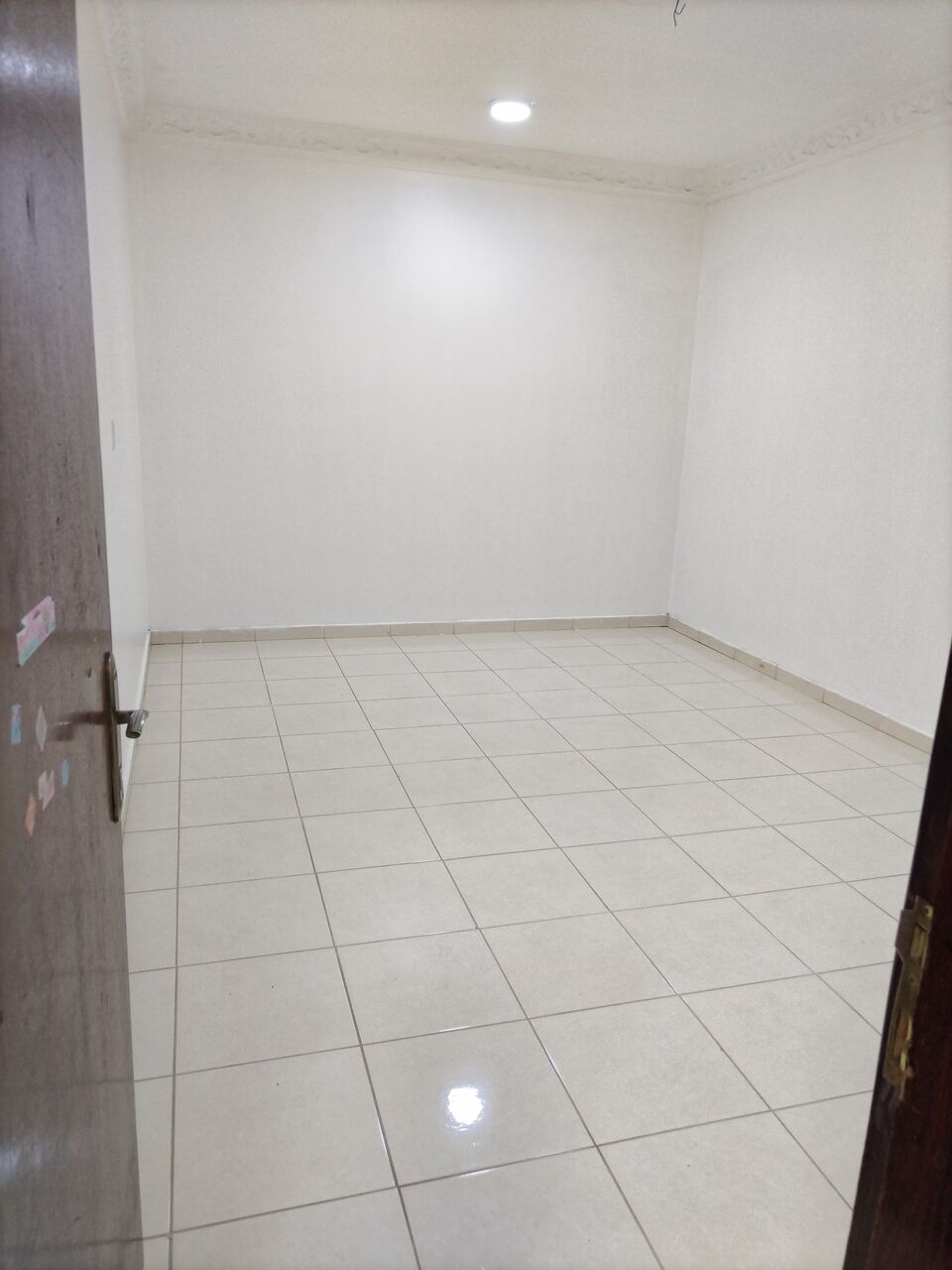 Khobar, Apartments, Flats, Houses & Villas, SAR 17600/year,  2 BR,  Family Apartment For Rent (Two Rooms, Hall, Bathrooms, Kitchen, Second Floor, Interior)