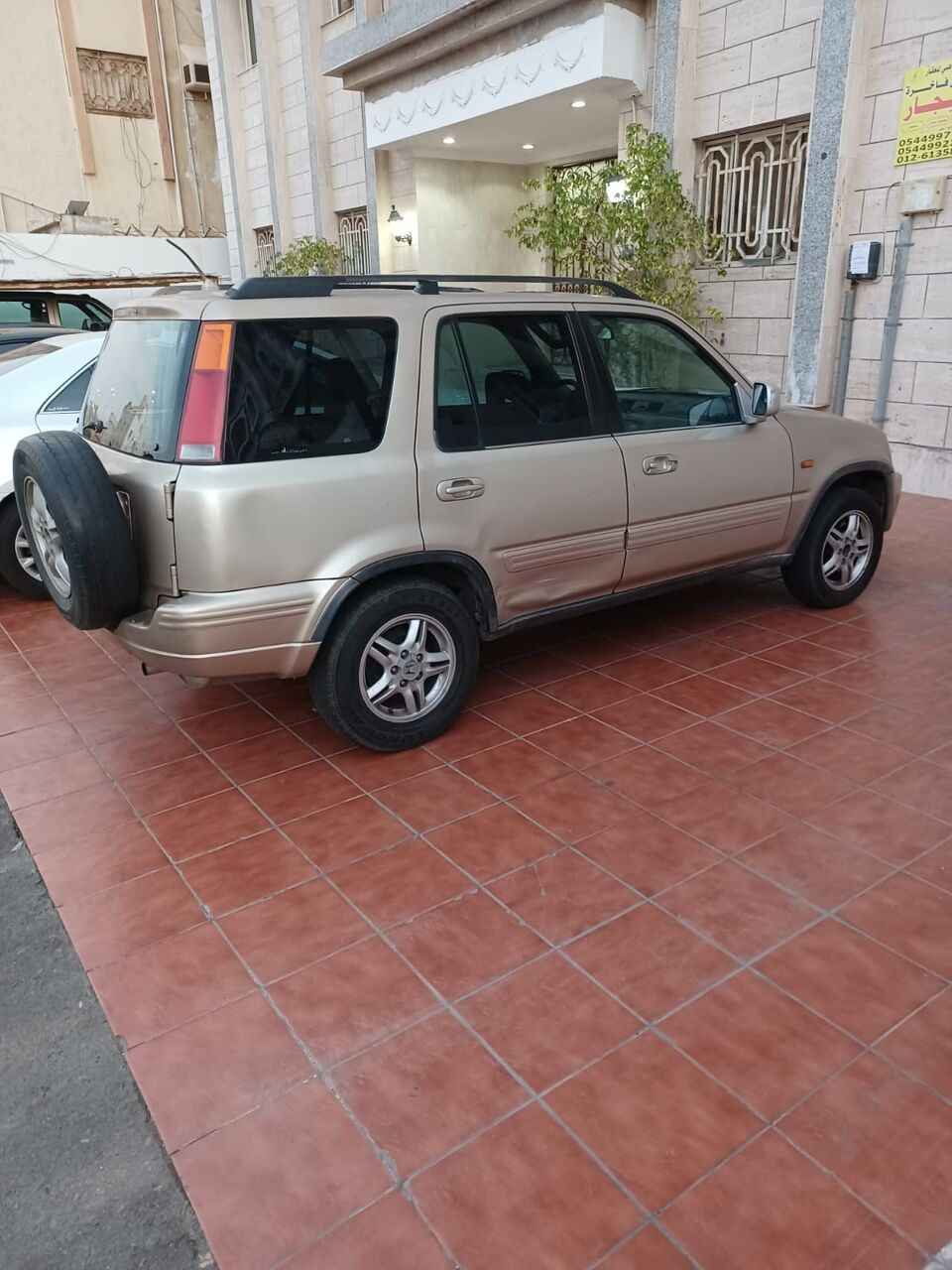 Jeddah, Vehicles, Cars & Trucks , SAR 10000,  Honda CR-V,  2000,  Automatic,  400000 KM,  Honda CRV Price Negotiable 4 Cylinders