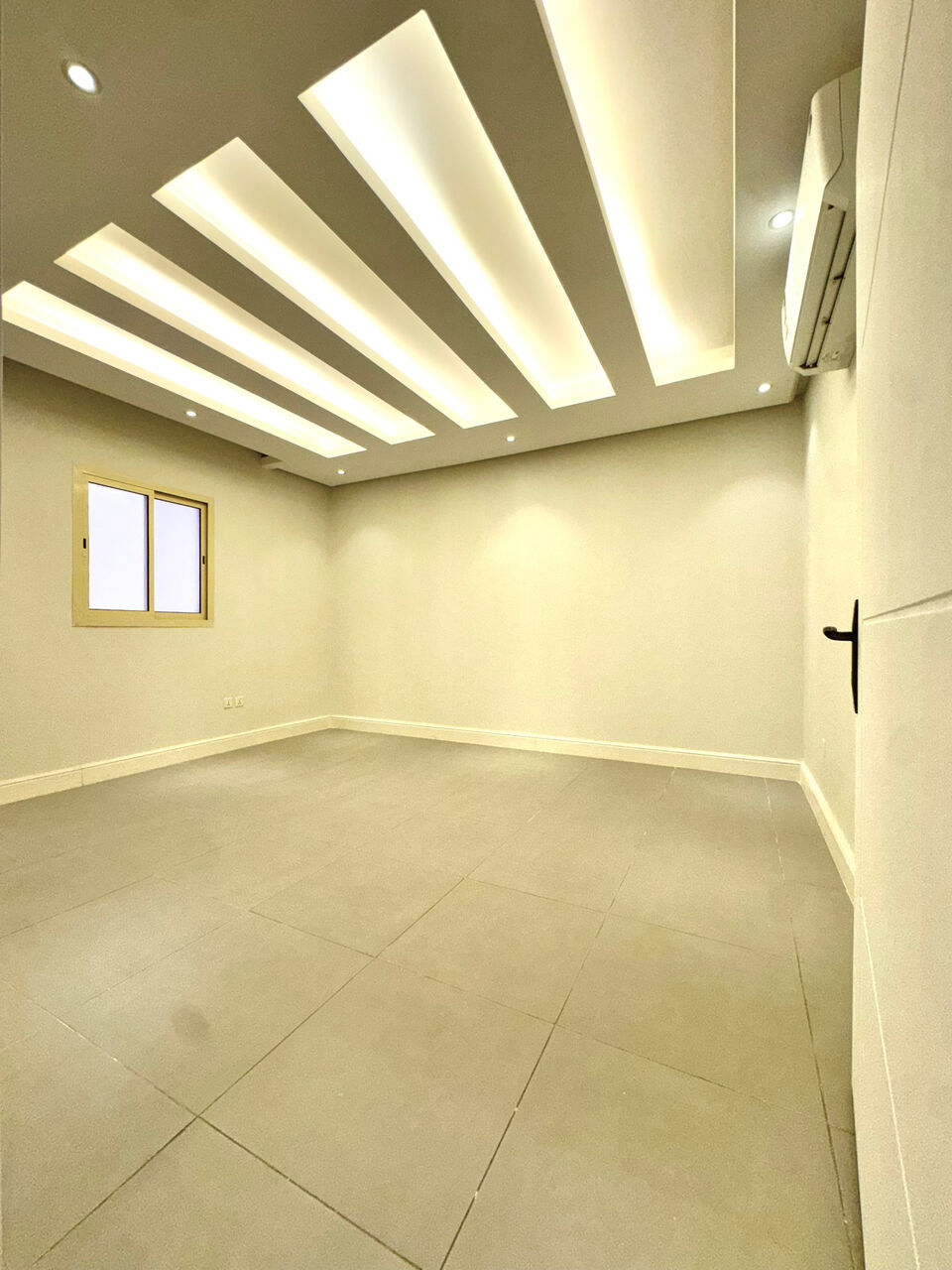 Hittin, Apartments, Flats, Houses & Villas, SAR 70000/year,  3 BR,  Family Apartment For Rent | Hittin District North Riyadh