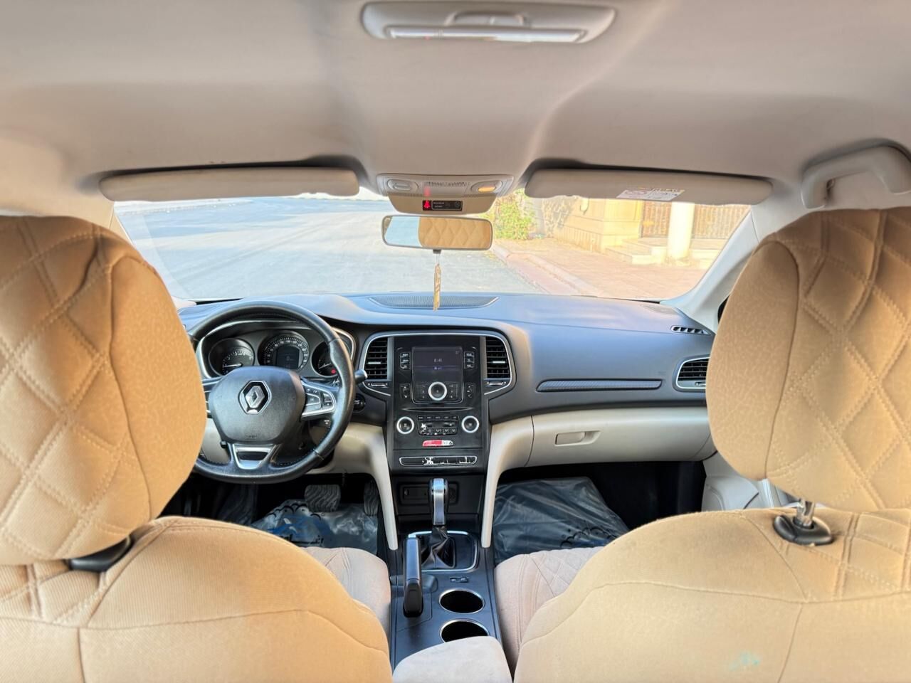 Al Aziziyah, Vehicles, Cars & Trucks , SAR 19500,  Renault Megane,  2018,  Automatic,  173000 KM,  SAR 19500, , , , 172000 KM,